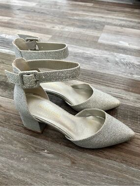Dream Pairs Sparkly Silver Heels Point Toe Adjustable Straps 5.5